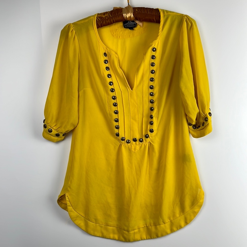 Angie Chiffon Studded Tulip Sleeve Popover Blouse Sz: S